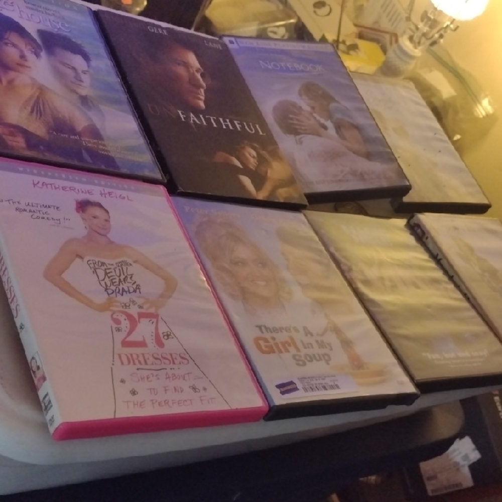 DVD 📀 🍿 Movie Bundle (8)